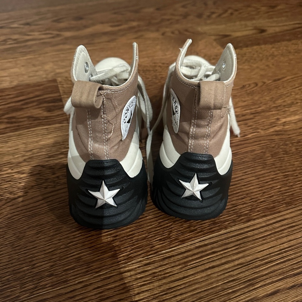 Converse Unisex-Adult Platform - Picture 7 of 8